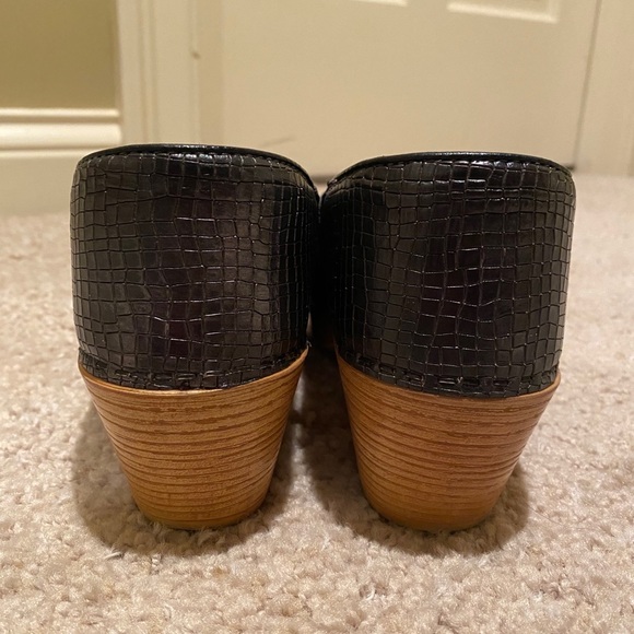 Dansko Marisol Clog - Pewter Metallic (Size 38) - Picture 3 of 5